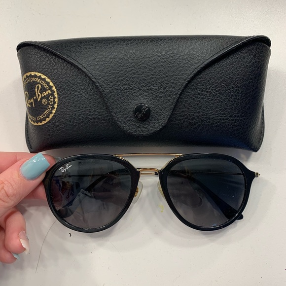 Ray Bans - Picture 1 of 1